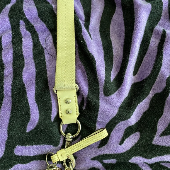 Coach crossbody pre loved - Picture 3 of 11